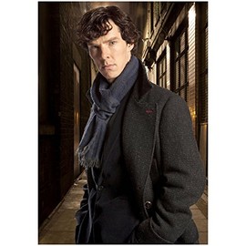 Benedict Cumberbatch as Sherlock Holmes Close Up in Alley Way 8 x 10 Photo