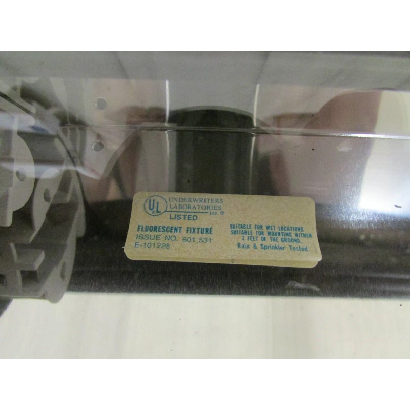 Orgatech 2 Pieces Orgatech Omegalux 1200 Series Light Fixture New