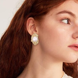 EVER FAITH Faux Pearl Stud Earrings, 14k Gold Plated Vintage Clip-on Earrings Hammered Texture Irregular Statement Fashion Minimalist Jewelry for Women