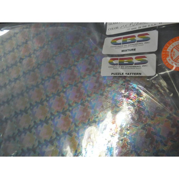 CBS Dichroic Glass:CBS 90 COE Puzzle Pattern on Flat Clear-