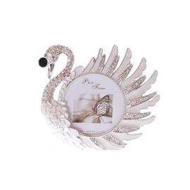 Kawaii-Story BM-xy9966-Right White Metal Picture Frame Photo Frame Luxury Design Swan Rhinestones Decoration Photo Size 10 x 10 cm (4 x 4 Inches)