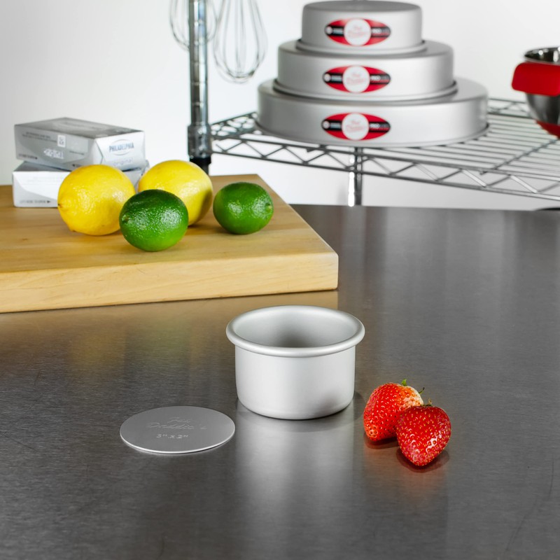 Fat Daddio's PCC-32SET Anodized Aluminum Round Cheesecake Pan with Removable