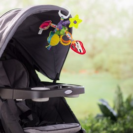 LAMAZE L27128 Tug and Play Knot Baby Toy