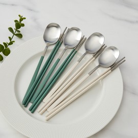모던하우스 데일리로 쓰기좋은 수저4벌세트 크림그린 4-Piece Spoon Set in Cream Green, Perfect for Daily Use