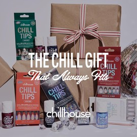 Chillhouse - Chill Tips, Press on Nails Kit - Here Comes The Gold (Oval) - 30 Nail Shapes & Sizes - Up to 2 Weeks of Wear - Customizable - Reusable - Latina Founded, Women Owned - Beauty, Self Care