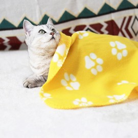 TBK Pets Double-Sided Fleece Pet Blanket, Soft Snuggle Blanket for Dogs and Cats, Machine Washable (1 Yellow, 28x24/70x60cm)