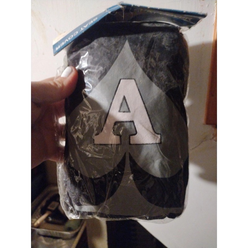 Winplus 2 Front Black Seat Covers - Bucket Seat Covers