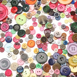 About 660 Resin Buttons of Various Specifications, Handmade Buttons, Sewing DIY Handicraft Buttons, Hand-Painted Decorative Buttons Multicolor Series