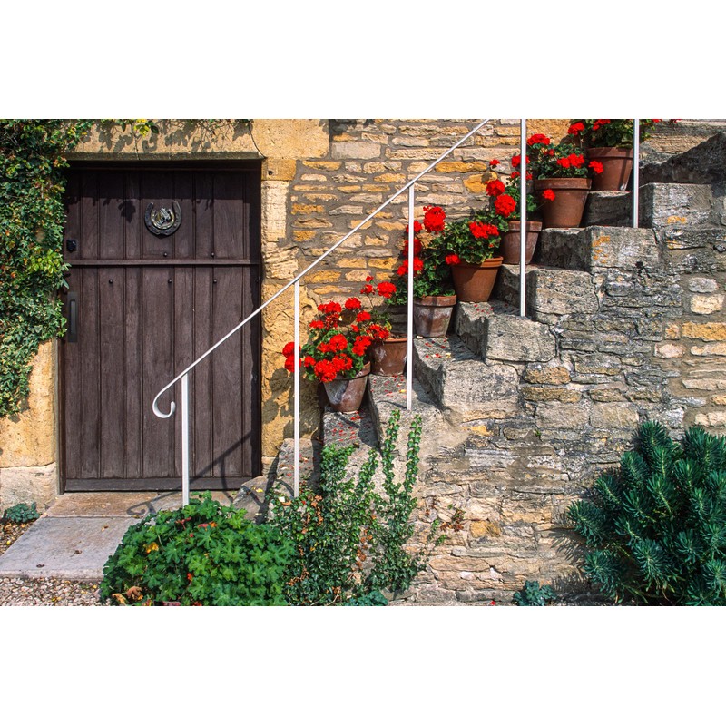 CcHhyyt Self-Stick Instant Kitchen Cabinet Bathroom Drawer Closet Door Handle