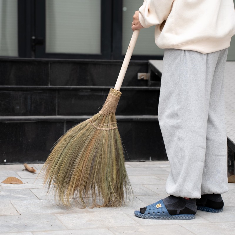 TTS For Home - Vietnamese Straw Soft Broom with Long