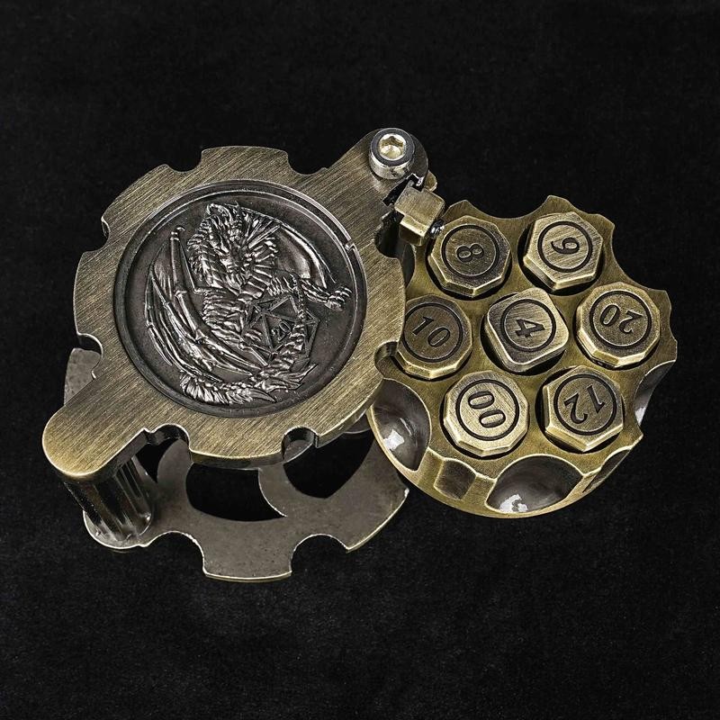 Bear Dice: Rotating Revolver Cylinder Container & 7 Cool Solid