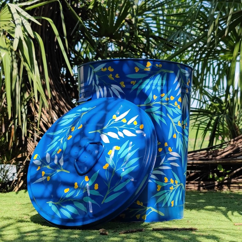 HOZUSO Hand Painted Metal Trash Can with Lid Recycling Canister