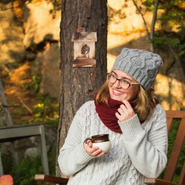 Relaxdays Squirrel Feeder for Squirrels Hanging Wooden 17.5 x 14 x 25 cm Flamed