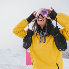 M METERXITY Ski Goggle Bag - Microfiber Snow Goggles Case Sleeve Drawstring Pouch Protection Bags, Apply to Goggles (7.1 x 10.6 Inch, Red)