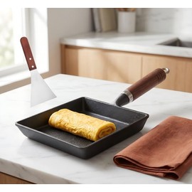 Cast Iron Omelet Pan 7.2x6 Inch
