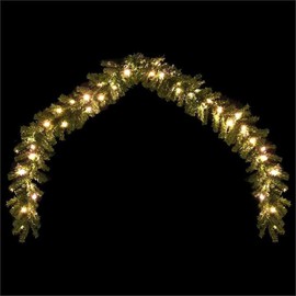 Pemberly Row 16.4' Artificial Greenery Plastic Garland in Green