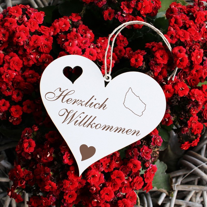 Herzlich Willkommen Sign – Island Bornholm – Decorative Heart Wooden