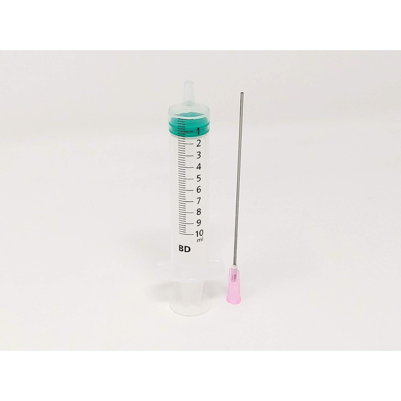 Plastic 10ml Syringe and 4" Blunt Stainless Steel Needles (4)