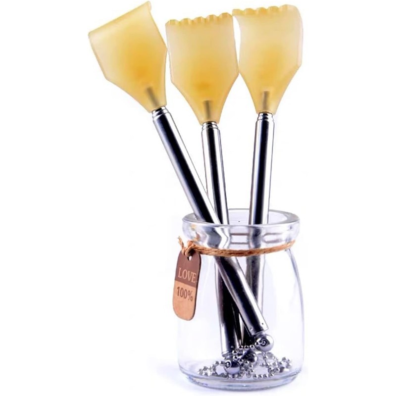 Calsgkspray Small Extendable Back Scratcher,Claw Shape Back Scraper Back Massage