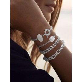 Gold Bracelets for Women Layered Metal Bracelet Gold Shell Strand Bracelet Silver Pearl Cuban Bracelet Dainty Link Paperclip Bracelet Summer Beach Seashell Jewelry for Girls