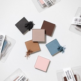 tooq One By Genuine Magnetic Eye Shadow & Palette - 23 Cozy Baby
