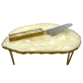 Plato de mesa de pedestal antiguo, soporte ovalado de resina para tartas con patas de latón con bisagras resistentes y cuchara de acero inoxidable, plato decorativo único para tartas