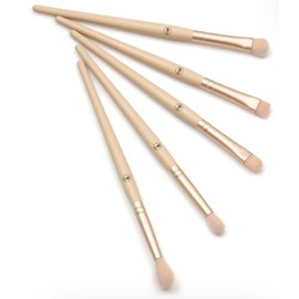 Essential Eye Kit brush