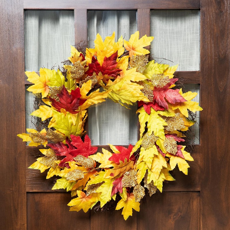 Maple Leaf Artificial Fall Harvest Wreath - 22"