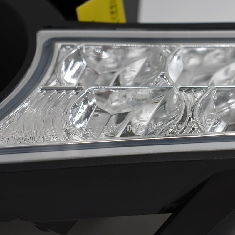 ECAHAYAKU Fog Light White LED DRL Compatible With 2008 2009
