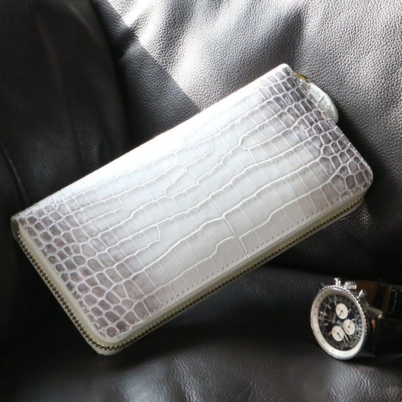 Berkut [Cowhide Embossed] Crocodile Belly Center-Taken Himalayan Style Long Wallet