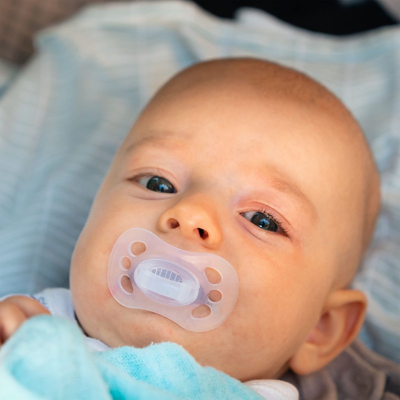 Medela Baby Pacifier | Newborn 0-2 Months | 2-Count |