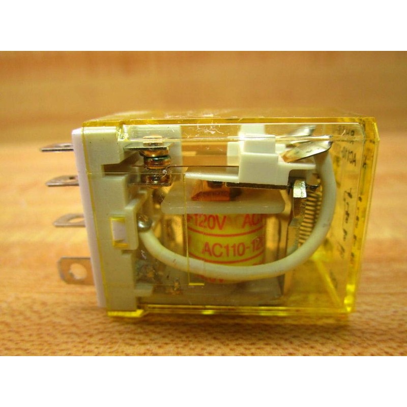 IDEC RH2B-UAC110-120V Power Relay, DPDT, 120VAC, 10A, Plug in