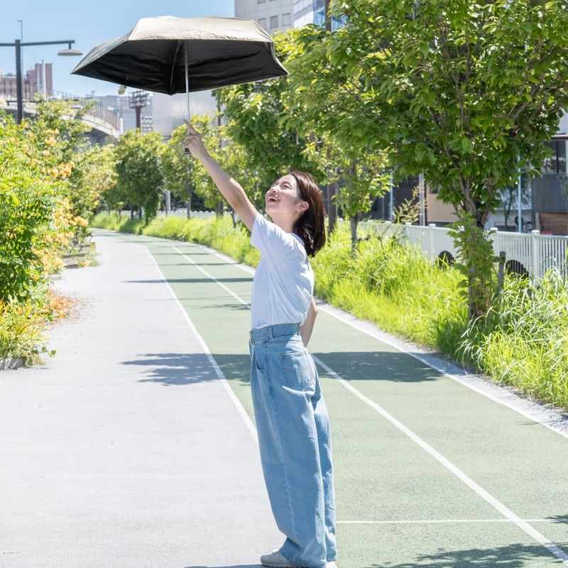 HUS. All Weather Carry Lightweight Folding Umbrella for Rain or