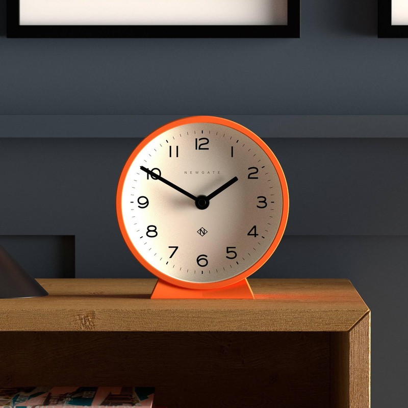 NEWGATE® M Mantel Echo desk clock | Modern round design