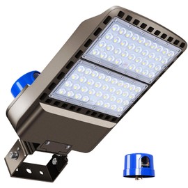 BIRITALO 200W LED Parking Lot Light 28000LM Bright Dusk to Dawn FloodLights Outdoor with Trunnion Wall Yoke Mount 5500K Commercial 85-277V IP65 Waterproof Shoebox Barn Lighting for Yard,Garage