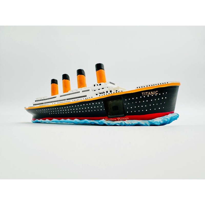Titanic 3D Ship w/Titanic Coal
