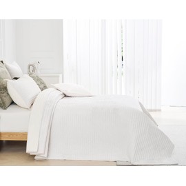 COCOPLOCEUS 3 Pieces Luxurious Velvet Oversized King Quilt Bedding Set 120x128 Striped Bedspread Coverlet Quilted Set with 2 Pillow Shams 20x36 Ultra Soft Comforter for All Season, Cream