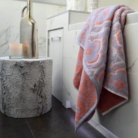 Allure IKAT Design Pack of 2 Bath Towels 70 x 125cm - 100% Cotton Patterned Jacquard Bathroom Towels (Lilac/Coral)