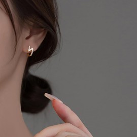 Reffeer Solid 925 Sterling Silver Lightning Bolt Earrings Hoops for Women Teens Sparkling CZ Hoop Earrings Huggie (B-18K Gold)