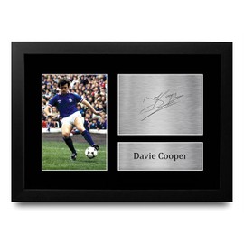 HWC Trading A4 FR Davie Cooper Rangers Gifts Printed Signed Autograph Picture for Fans and Supporters - A4 Framed
