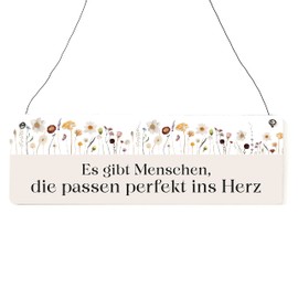Interluxe Wooden Sign with German Text "Es gibt Menschen die passen perfekt ins Herz" [German Language] - Gift Idea Gift for Boyfriend Girlfriend Feel Good Family