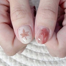 YoYoee Short Square Press on Nails Gradient French False Nails Glossy Nails Tips Full Cover Nude Fake Nails for Women and Girls 24PCS