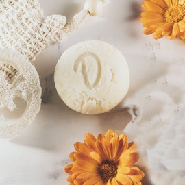 Duschkind 4-in-1 Solid Shampoo Natural Cosmetics Calendula & Wild Rose for Normal to Oily Hair Pack of 2 Handmade Vegan Natural Sisal & Loofah Disc 100% Organic Plastic Free