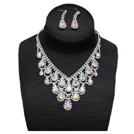 Sparkle Fashionable Sparkle Ladies Diamonds Colored Crystal Necklace & Earrings