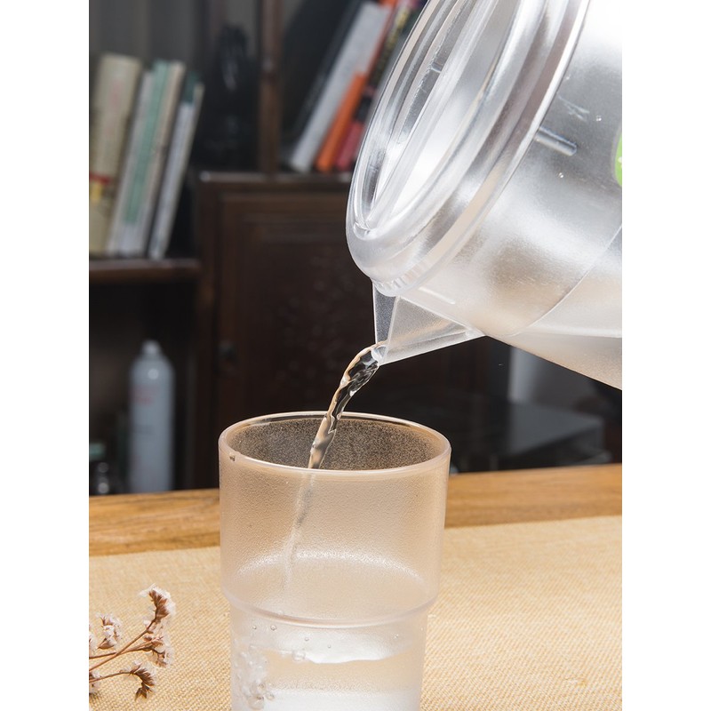 HERF Jarra de agua de plástico de policarbonato, 1,5 L,