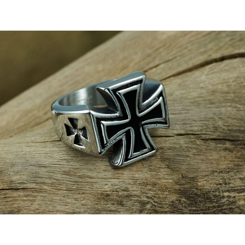 Fly Style Stainless Steel Iron Cross Signet Ring for Men