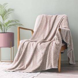 Exclusivo Mezcla Fleece Throw Blanket for Sofa and Bed, 127x178 CM Soft Cozy Jacquard Flannel Blankets, Lightweight Fuzzy Plush Warm Throws for All Seasons, Camel