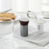 Foundation brush for smooth application - white / 부드럽게 발리는