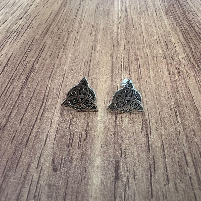 Agálea | Aretes tipo Broquel de Plata de Ley .925