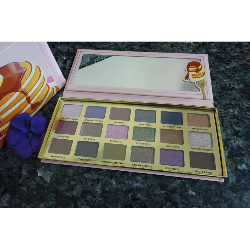 Too faced maple syrup pancakes new in box full size